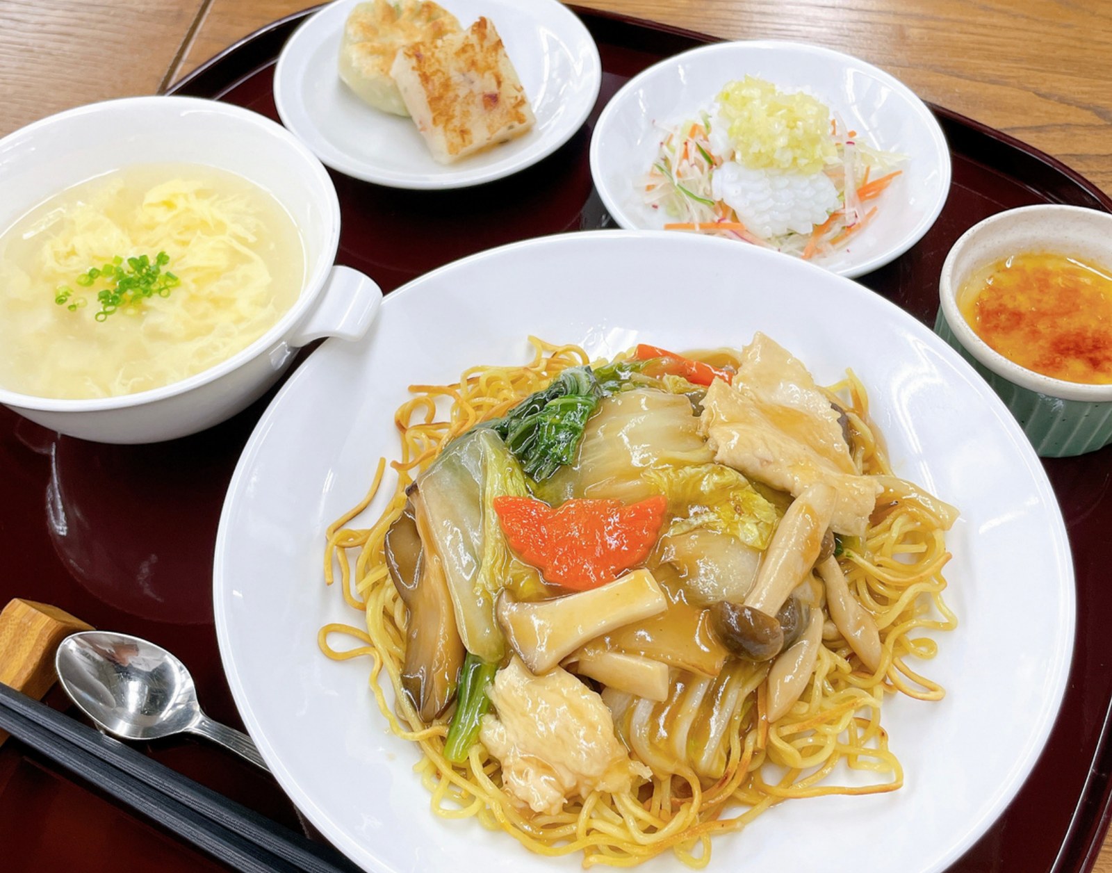 中国料理「鶏ときのこのあんかけ焼きそば」セット