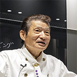 鶴見 義雄